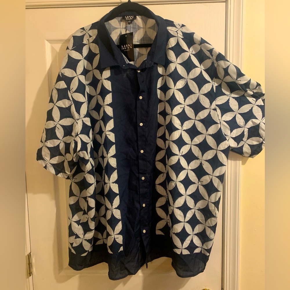 Boohoo Man Hawain shirt XXXXL New with Tags Navy and White